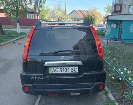 Чорний Ніссан ІксТрейл, об'ємом двигуна 2 л та пробігом 276 тис. км за 10800 $, фото 8 на Automoto.ua