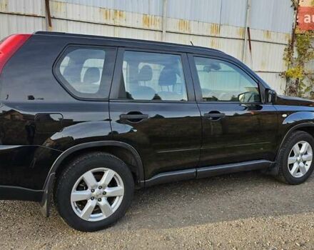 Черный Ниссан ИксТрейл, объемом двигателя 2 л и пробегом 230 тыс. км за 9000 $, фото 4 на Automoto.ua