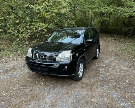 Черный Ниссан ИксТрейл, объемом двигателя 2.2 л и пробегом 200 тыс. км за 5800 $, фото 2 на Automoto.ua