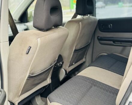 Чорний Ніссан ІксТрейл, об'ємом двигуна 0 л та пробігом 200 тис. км за 2999 $, фото 5 на Automoto.ua