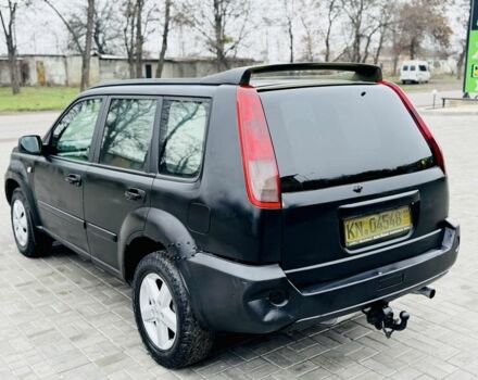 Чорний Ніссан ІксТрейл, об'ємом двигуна 0 л та пробігом 200 тис. км за 2999 $, фото 2 на Automoto.ua