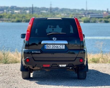 Черный Ниссан ИксТрейл, объемом двигателя 2.5 л и пробегом 170 тыс. км за 8500 $, фото 6 на Automoto.ua