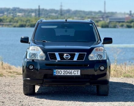 Черный Ниссан ИксТрейл, объемом двигателя 2.5 л и пробегом 170 тыс. км за 8500 $, фото 2 на Automoto.ua