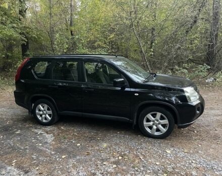Черный Ниссан ИксТрейл, объемом двигателя 2.2 л и пробегом 200 тыс. км за 5800 $, фото 4 на Automoto.ua