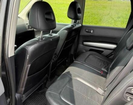 Черный Ниссан ИксТрейл, объемом двигателя 2 л и пробегом 345 тыс. км за 2650 $, фото 7 на Automoto.ua