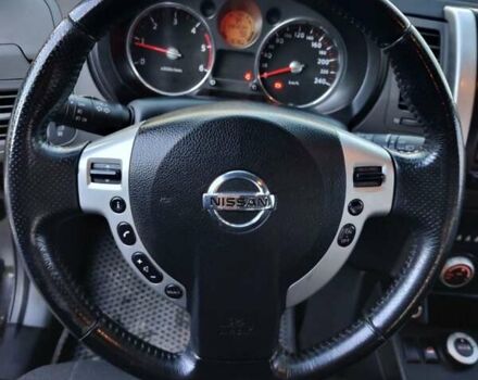 Черный Ниссан ИксТрейл, объемом двигателя 2 л и пробегом 284 тыс. км за 8500 $, фото 4 на Automoto.ua