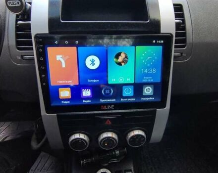 Черный Ниссан ИксТрейл, объемом двигателя 25 л и пробегом 213 тыс. км за 9725 $, фото 2 на Automoto.ua