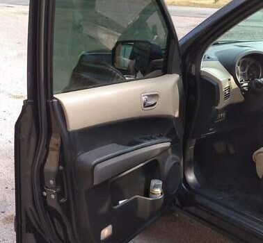 Черный Ниссан ИксТрейл, объемом двигателя 2 л и пробегом 240 тыс. км за 9700 $, фото 13 на Automoto.ua