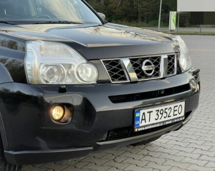 Черный Ниссан ИксТрейл, объемом двигателя 2 л и пробегом 242 тыс. км за 9300 $, фото 7 на Automoto.ua