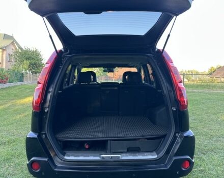 Чорний Ніссан ІксТрейл, об'ємом двигуна 2.5 л та пробігом 238 тис. км за 9500 $, фото 3 на Automoto.ua