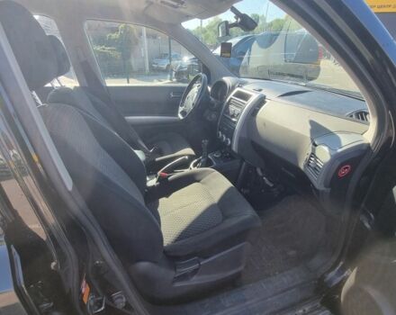 Черный Ниссан ИксТрейл, объемом двигателя 2 л и пробегом 310 тыс. км за 6700 $, фото 6 на Automoto.ua