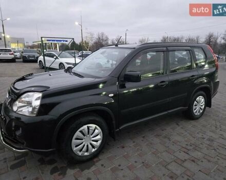 Черный Ниссан ИксТрейл, объемом двигателя 2 л и пробегом 200 тыс. км за 10300 $, фото 7 на Automoto.ua