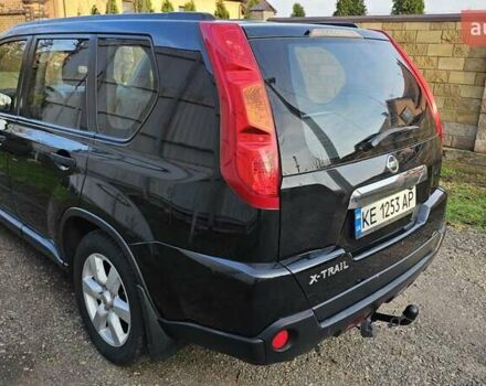 Черный Ниссан ИксТрейл, объемом двигателя 2 л и пробегом 230 тыс. км за 9000 $, фото 2 на Automoto.ua