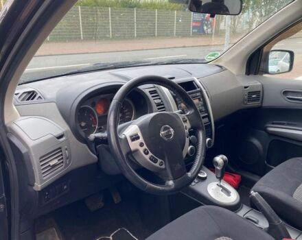 Черный Ниссан ИксТрейл, объемом двигателя 2 л и пробегом 240 тыс. км за 3600 $, фото 5 на Automoto.ua