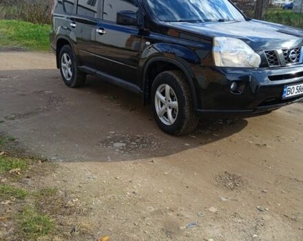 Чорний Ніссан ІксТрейл, об'ємом двигуна 2 л та пробігом 154 тис. км за 8880 $, фото 3 на Automoto.ua