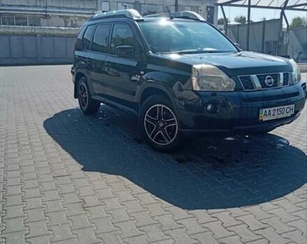 Черный Ниссан ИксТрейл, объемом двигателя 2 л и пробегом 192 тыс. км за 9500 $, фото 4 на Automoto.ua
