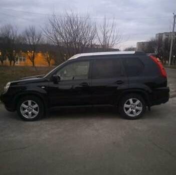 Черный Ниссан ИксТрейл, объемом двигателя 2 л и пробегом 192 тыс. км за 9500 $, фото 16 на Automoto.ua