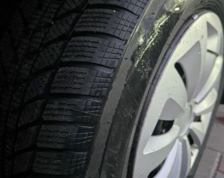 Чорний Ніссан ІксТрейл, об'ємом двигуна 2 л та пробігом 200 тис. км за 10300 $, фото 6 на Automoto.ua