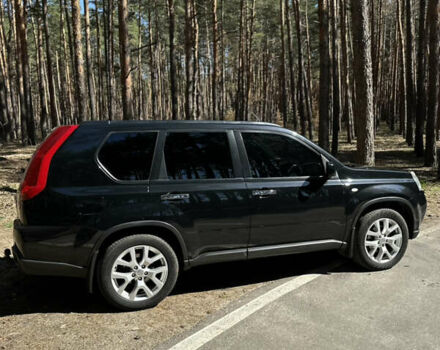 Черный Ниссан ИксТрейл, объемом двигателя 2 л и пробегом 226 тыс. км за 13000 $, фото 6 на Automoto.ua