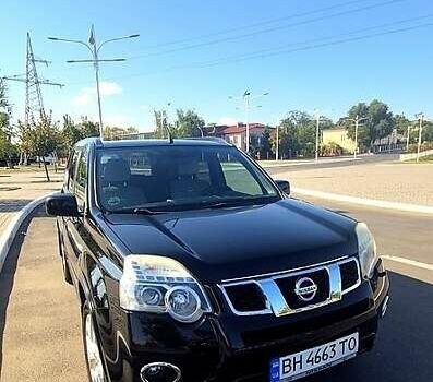 Чорний Ніссан ІксТрейл, об'ємом двигуна 2 л та пробігом 325 тис. км за 13500 $, фото 2 на Automoto.ua
