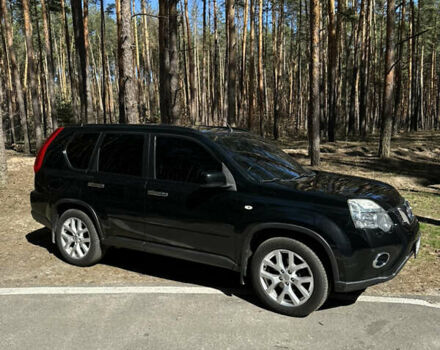 Черный Ниссан ИксТрейл, объемом двигателя 2 л и пробегом 226 тыс. км за 13000 $, фото 7 на Automoto.ua