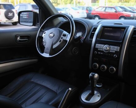 Черный Ниссан ИксТрейл, объемом двигателя 2 л и пробегом 213 тыс. км за 11999 $, фото 10 на Automoto.ua