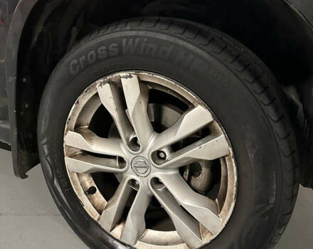 Черный Ниссан ИксТрейл, объемом двигателя 2 л и пробегом 183 тыс. км за 10500 $, фото 4 на Automoto.ua