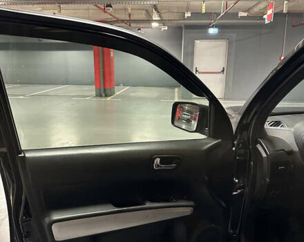 Черный Ниссан ИксТрейл, объемом двигателя 2 л и пробегом 183 тыс. км за 10500 $, фото 26 на Automoto.ua