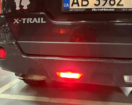 Черный Ниссан ИксТрейл, объемом двигателя 2 л и пробегом 183 тыс. км за 10500 $, фото 17 на Automoto.ua