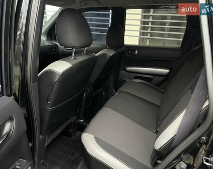 Черный Ниссан ИксТрейл, объемом двигателя 2 л и пробегом 169 тыс. км за 10900 $, фото 27 на Automoto.ua