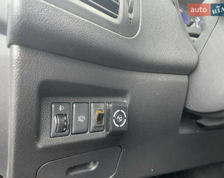 Черный Ниссан ИксТрейл, объемом двигателя 2 л и пробегом 169 тыс. км за 10900 $, фото 14 на Automoto.ua