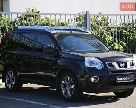 Черный Ниссан ИксТрейл, объемом двигателя 2 л и пробегом 213 тыс. км за 11999 $, фото 2 на Automoto.ua