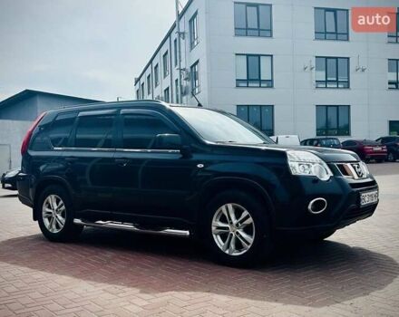 Черный Ниссан ИксТрейл, объемом двигателя 2 л и пробегом 169 тыс. км за 10500 $, фото 2 на Automoto.ua