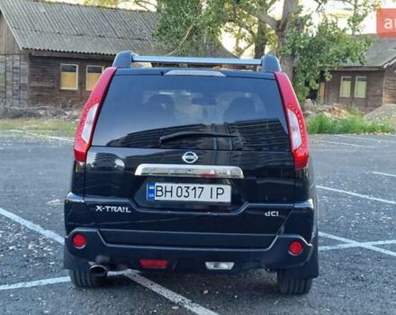 Чорний Ніссан ІксТрейл, об'ємом двигуна 2 л та пробігом 179 тис. км за 12500 $, фото 4 на Automoto.ua