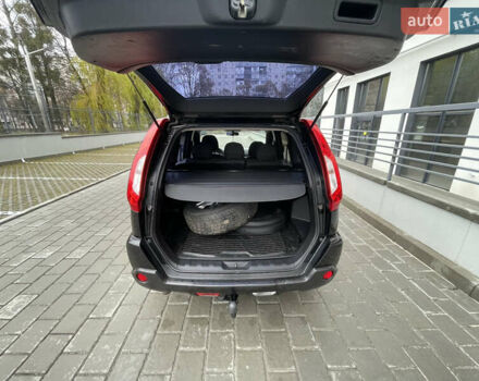 Черный Ниссан ИксТрейл, объемом двигателя 2 л и пробегом 169 тыс. км за 10900 $, фото 29 на Automoto.ua