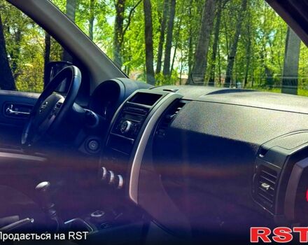 Чорний Ніссан ІксТрейл, об'ємом двигуна 2 л та пробігом 159 тис. км за 10600 $, фото 10 на Automoto.ua