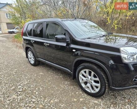 Чорний Ніссан ІксТрейл, об'ємом двигуна 2 л та пробігом 226 тис. км за 12300 $, фото 6 на Automoto.ua