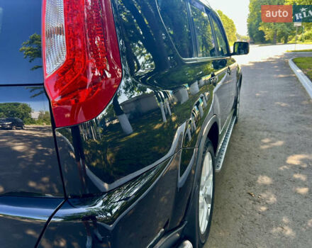 Черный Ниссан ИксТрейл, объемом двигателя 2 л и пробегом 125 тыс. км за 12300 $, фото 17 на Automoto.ua