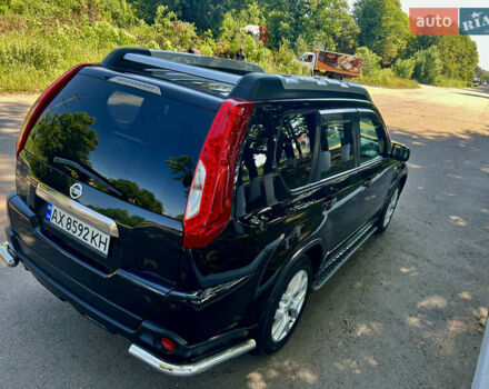 Черный Ниссан ИксТрейл, объемом двигателя 2 л и пробегом 125 тыс. км за 12300 $, фото 15 на Automoto.ua