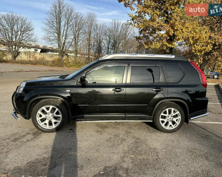 Чорний Ніссан ІксТрейл, об'ємом двигуна 2 л та пробігом 125 тис. км за 12999 $, фото 3 на Automoto.ua