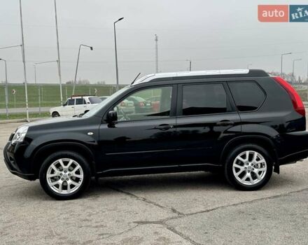 Черный Ниссан ИксТрейл, объемом двигателя 2 л и пробегом 11 тыс. км за 18500 $, фото 5 на Automoto.ua