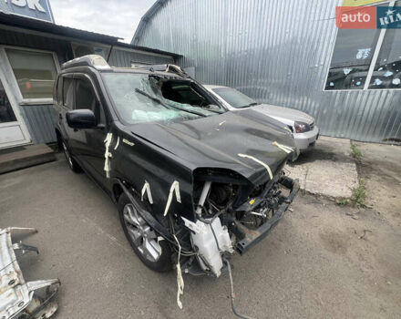 Черный Ниссан ИксТрейл, объемом двигателя 2 л и пробегом 170 тыс. км за 3900 $, фото 7 на Automoto.ua