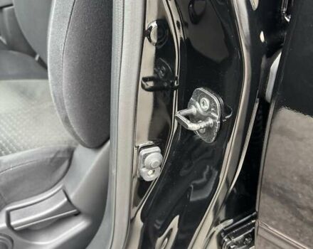 Черный Ниссан ИксТрейл, объемом двигателя 2 л и пробегом 11 тыс. км за 18500 $, фото 42 на Automoto.ua