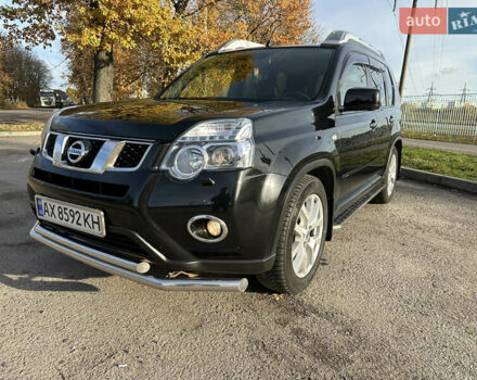 Чорний Ніссан ІксТрейл, об'ємом двигуна 2 л та пробігом 125 тис. км за 12999 $, фото 9 на Automoto.ua