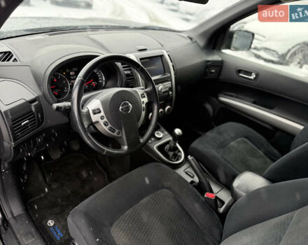Черный Ниссан ИксТрейл, объемом двигателя 2 л и пробегом 258 тыс. км за 11999 $, фото 15 на Automoto.ua