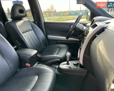 Чорний Ніссан ІксТрейл, об'ємом двигуна 2 л та пробігом 125 тис. км за 12999 $, фото 24 на Automoto.ua