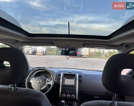 Черный Ниссан ИксТрейл, объемом двигателя 2 л и пробегом 260 тыс. км за 11500 $, фото 10 на Automoto.ua