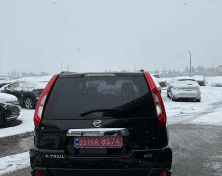 Черный Ниссан ИксТрейл, объемом двигателя 2 л и пробегом 258 тыс. км за 11999 $, фото 6 на Automoto.ua
