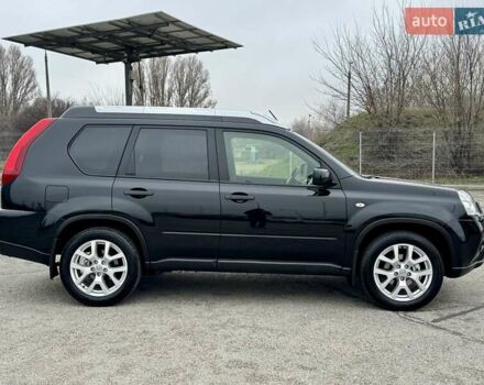 Черный Ниссан ИксТрейл, объемом двигателя 2 л и пробегом 11 тыс. км за 18500 $, фото 12 на Automoto.ua