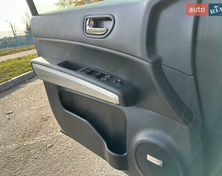 Чорний Ніссан ІксТрейл, об'ємом двигуна 2 л та пробігом 125 тис. км за 12999 $, фото 32 на Automoto.ua